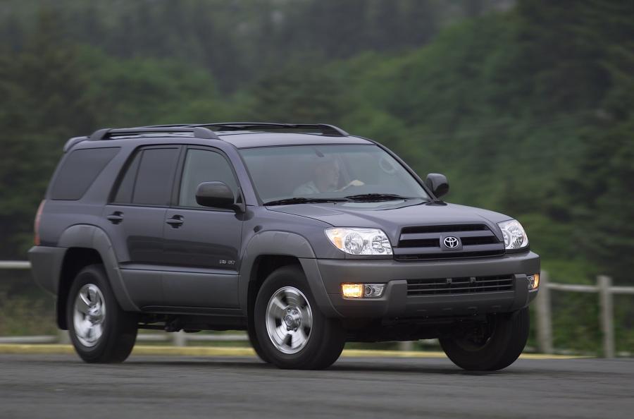  Toyota 4Runner 2003 года  (фото 12 из 41)